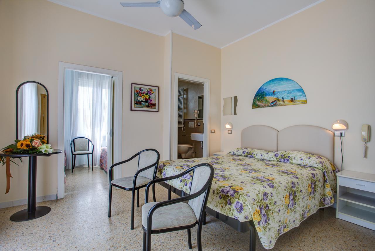 Hotel Deanna Μπελάρια-Ιτζέα Μαρίνα Εξωτερικό φωτογραφία
